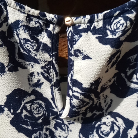 Katherine Barclay Dressy Tank Top - Picture 4 of 7